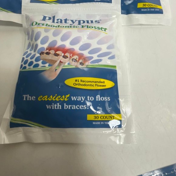 Platypus Orthodontic Flosser Easiest Way to Floss  Braces 2 Pack of 30 Count New - Picture 6 of 10